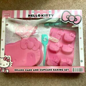 Hello Kitty cupcake baking set
